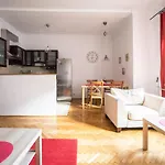 Elegant Apartment Ordynacka